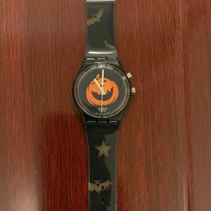 Swatch Halloween grow in the dark watch, like new.